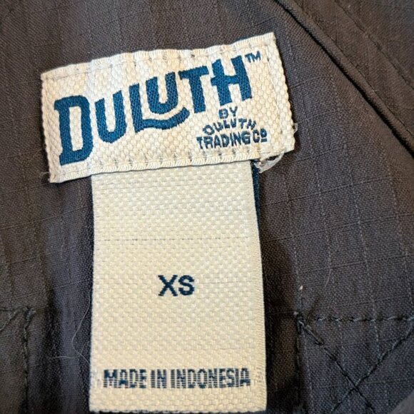 Duluth Heirloom Gardening Short Overalls - Picture 3 of 4